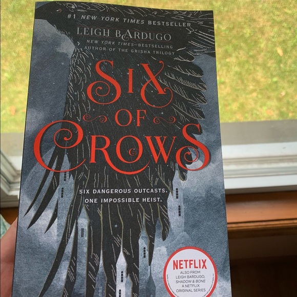 Six Of Crows novel - Picture 1 of 3